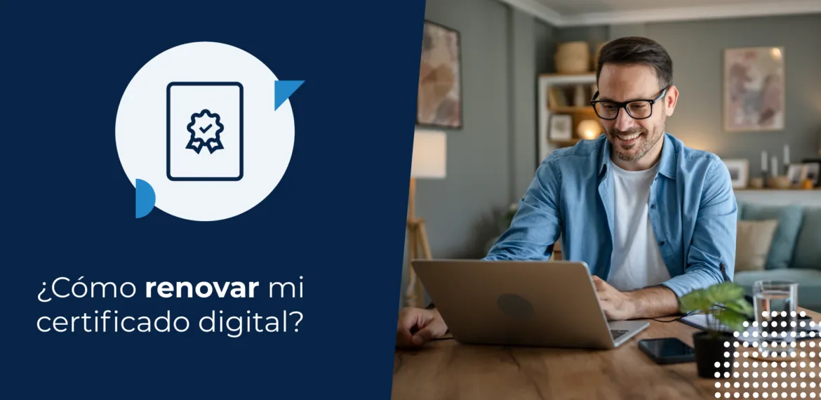 Persona haciendo teletrabajo, buscando en su computadora cómo renovar el certificado digital.