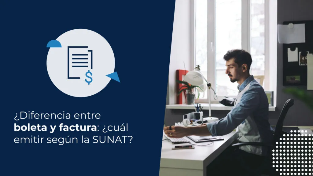 Empresario trabajando en oficina, está buscando la diferencia entre boleta y factura.