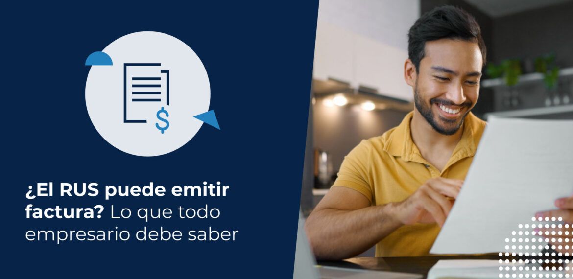 Emprendedor revisando documentos tras entender que el RUS no puede emitir factura.