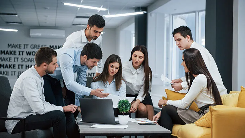 Reunión de personas en metodologías ágiles