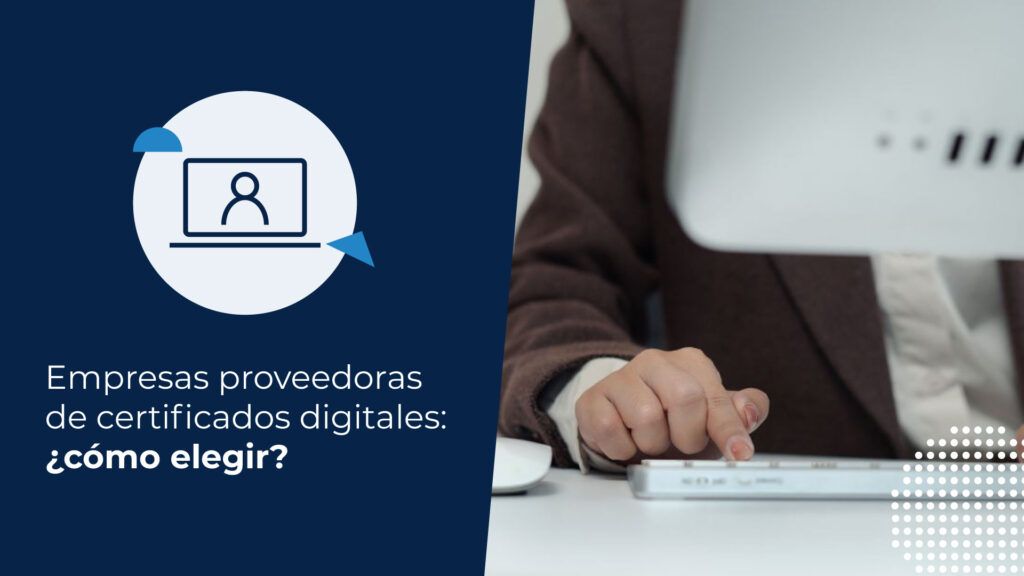 Una persona en su oficina, buscando en su computador empresas proveedoras de certificados digitales.