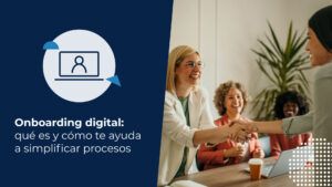 Dueña de una empresa y su nueva colaboradora conociéndose después de haber pasado por el proceso de onboarding digital.