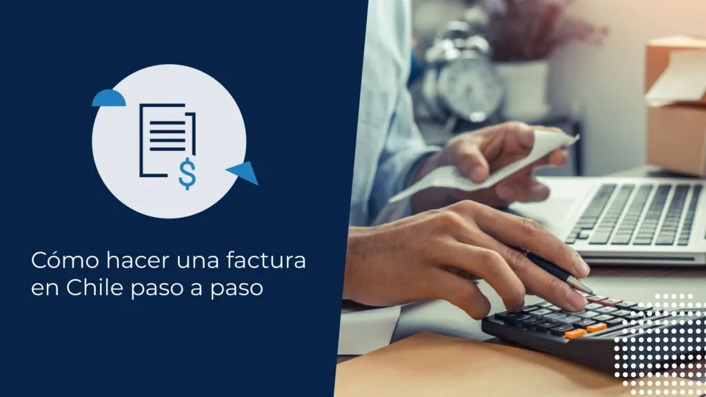Emprendedor gestionando sus documentos tributarios. Está buscando en su computador cómo hacer una factura en Chile paso a paso.