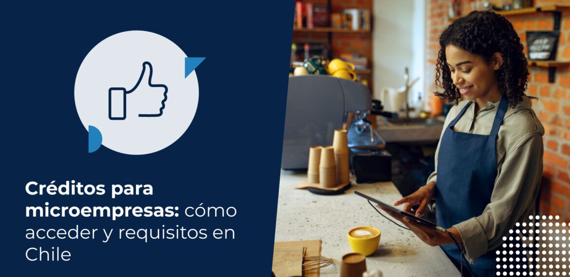 Una joven emprendedora sonriente gestionando su cafetería gracias a los créditos para microempresas.
