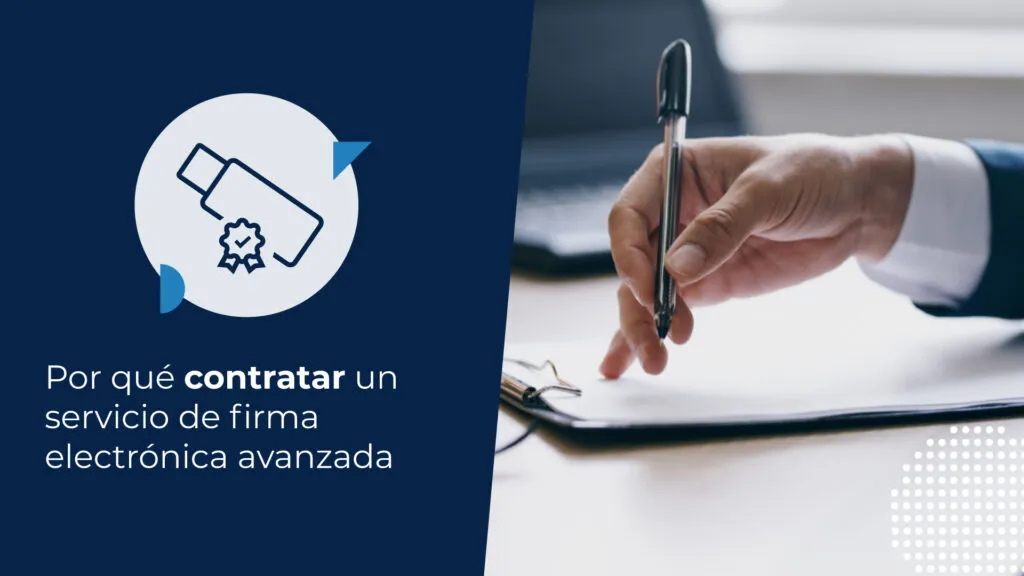 Trabajador en su oficina, pensando evaluar contratar firma electrónica avanzada en su empresa.