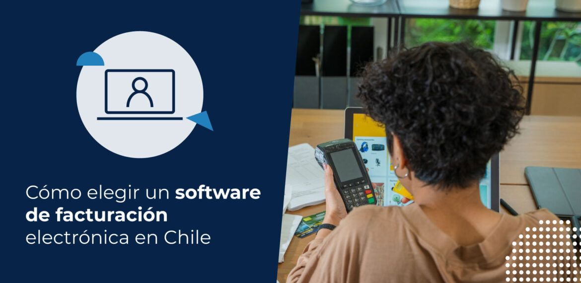 Mujer averiguando sobre soluciones de software de facturación electrónica en Chile